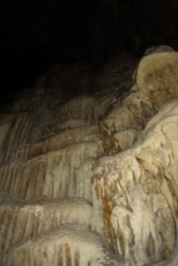 2006-02-15-010-Caves