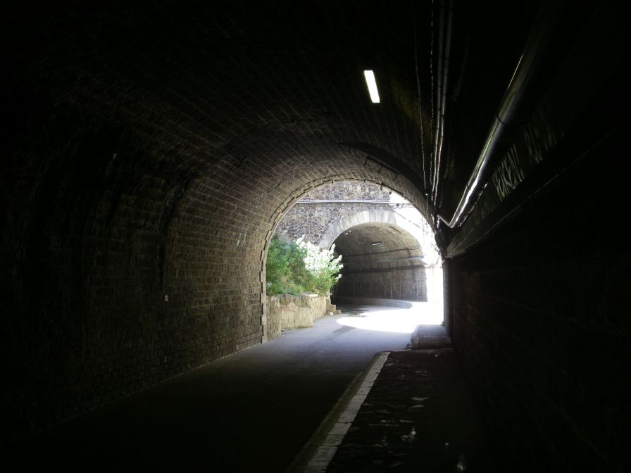 2009-04-18-089-Tunnel-Under-Cerbere-Station