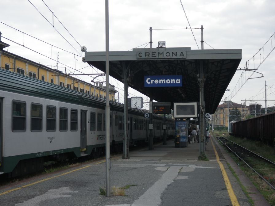 2012-06-07-002-Cremona-Station