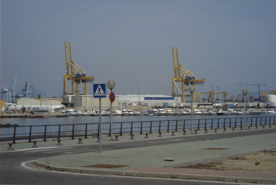 2005-04-01-001-Algeciras-port