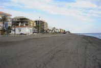 2006-12-21-031-Rincon-Beach