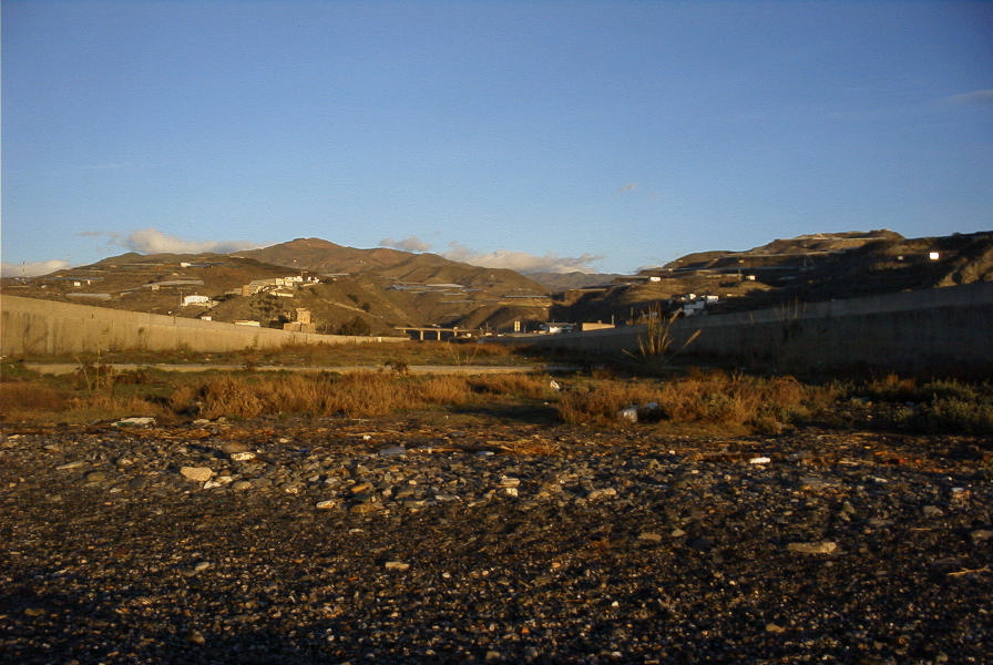 2007-02-13-006-La-Rabita-River-Flood-Walls