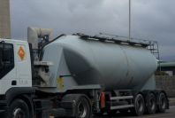 2007-04-11-055-Cement-Lorry