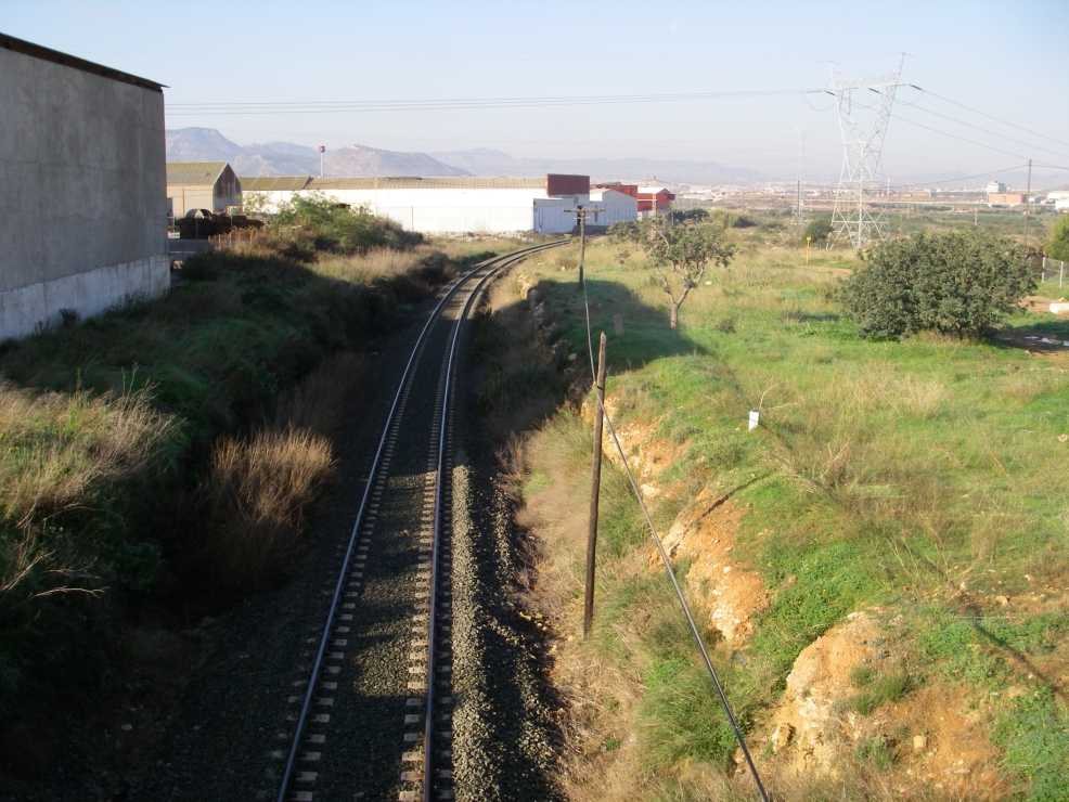 2007-12-28-012-Line-to-Oil-depot