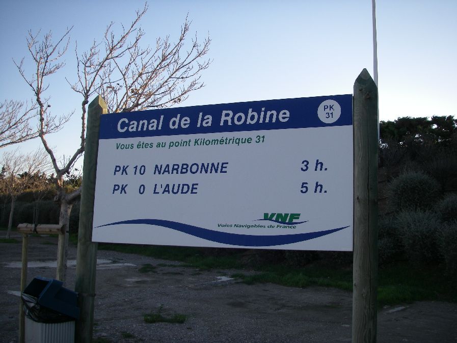 2010-10-25-003-Canal-de-la-Robine