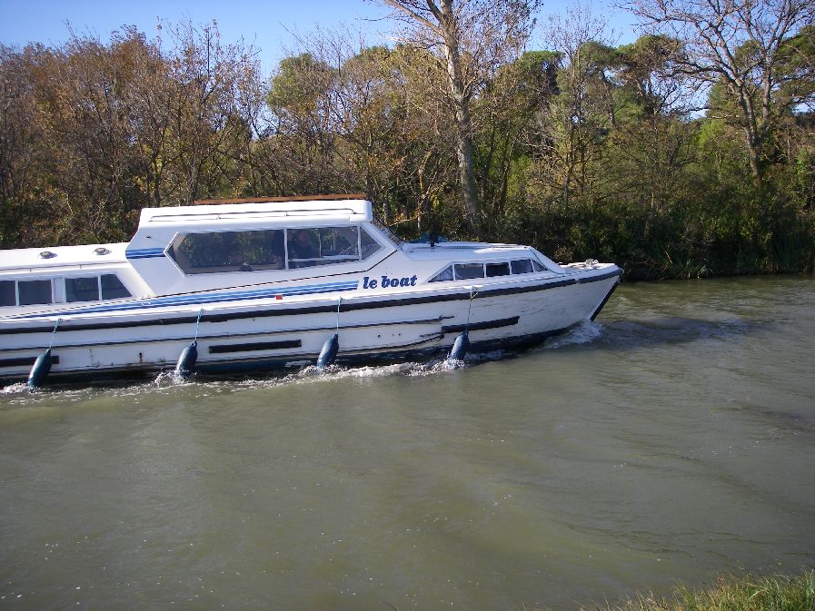 2010-10-25-024-Le-Boat
