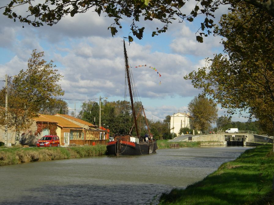 2010-10-25-031-Canal-de-la-Robine