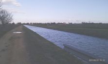 2011-02-20-003-Canal-near-Nimes