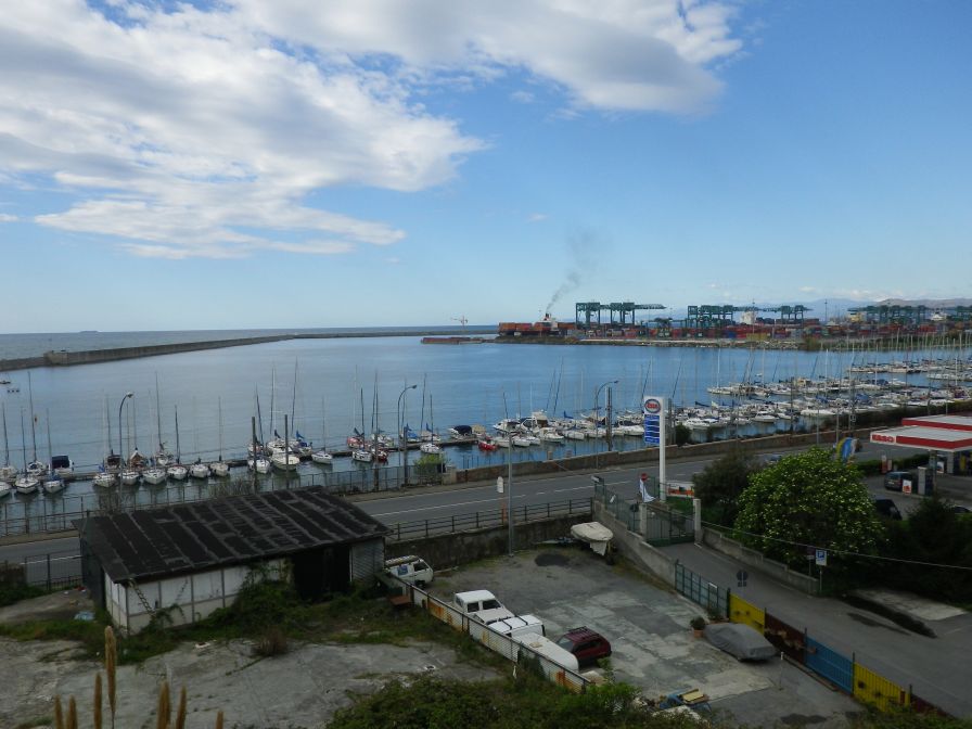 2012-04-08-007-Genova-Ports