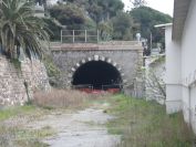 2012-04-02-006-Disused-Tunnel