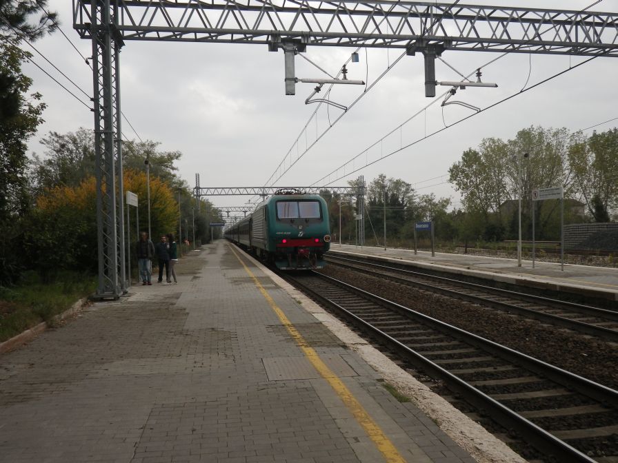 2013-10-27-020-Desenzano-Train