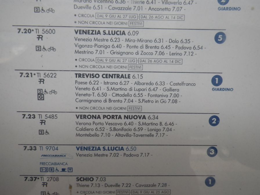 2013-11-02-030-Treviso-Trains